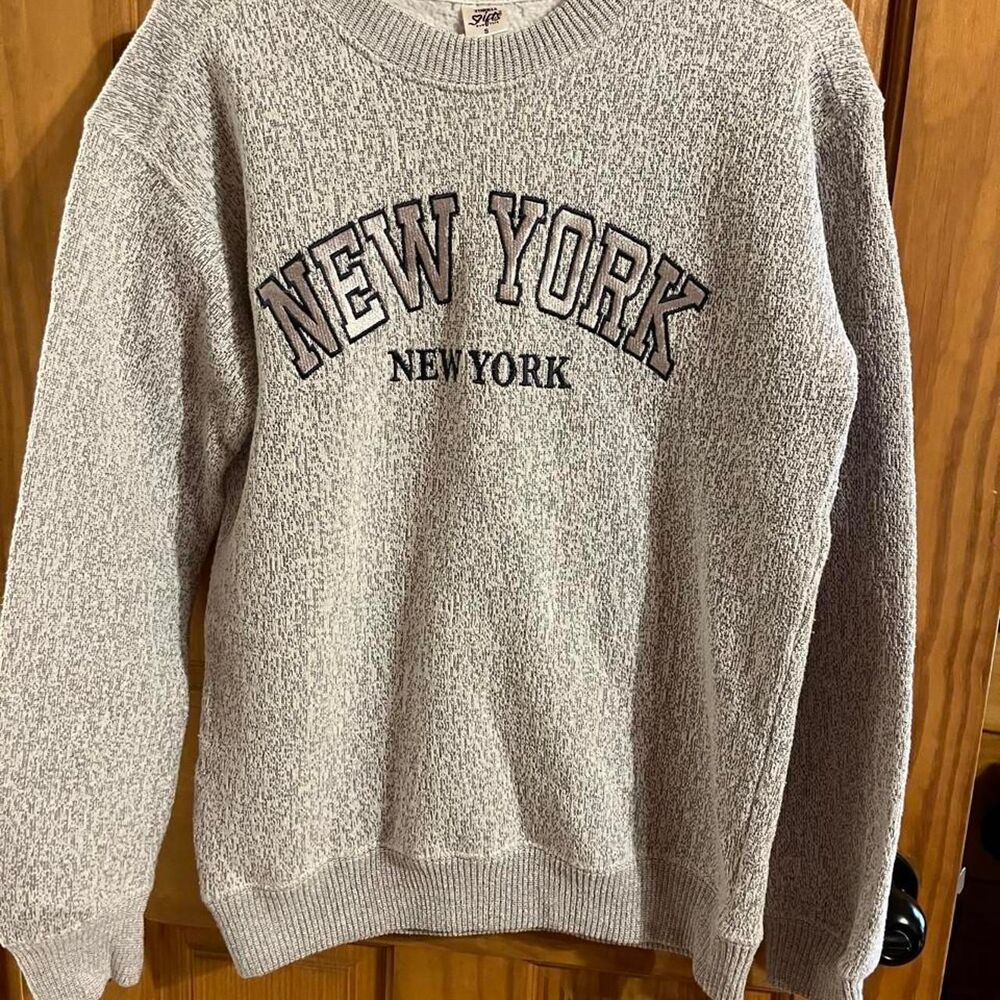 Women's Gray Sweatshirt Size Small
